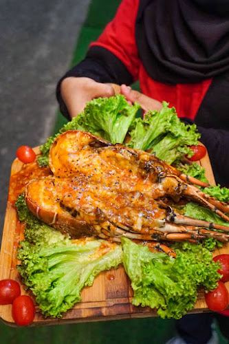 TOUCH CRAVING SHELL OUCH RESTORAN, Jalan Stadium, Stadium Darul Makmur, 25000 Kuantan, Pahang