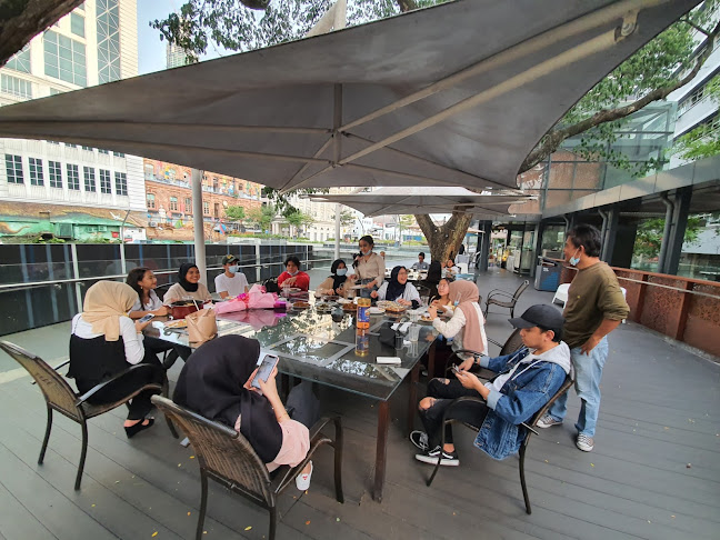 Makan.Buzz cafe - Kuala Lumpur