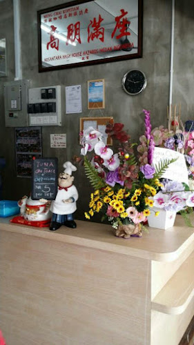 Comentarii opinii despre Meng Chai Kopitiam Ah Hoe Beef Noodles Since 1950