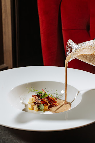 Monaco Dining Restaurant - Gastronomi dan perhotelan