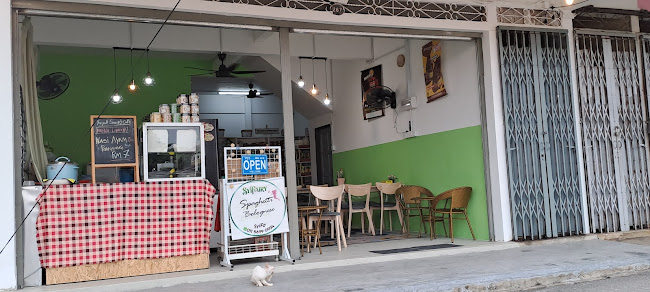 YAYAH SNACKS & CAFÉ