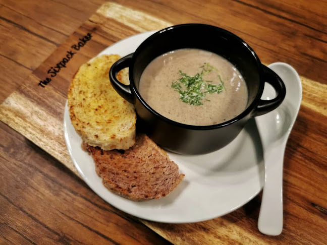 Comentarii opinii despre The Sixpack Baker Hidden Cafe