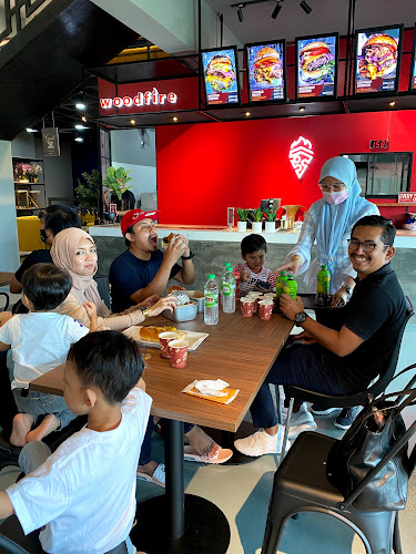 Woodfire Shah Alam - Gastronomi dan perhotelan