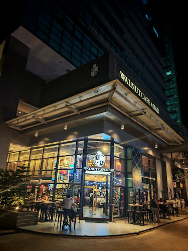 Walnut Cafe & Bar - Puchong