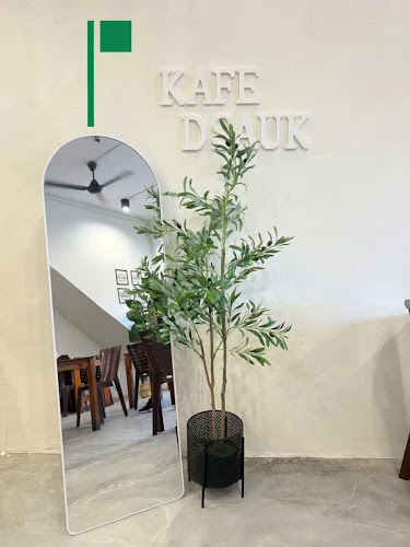 Opinii despre Kafe D'Sauk ( Seri Manjung, Perak ) în Seri Manjung - Gastronomi dan perhotelan