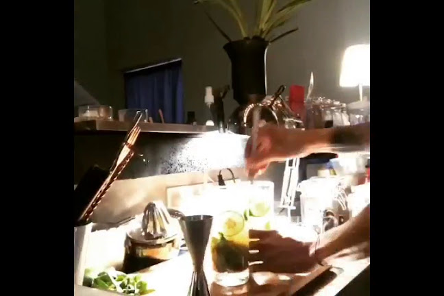 The Mandarin Cocktails Bar - Gastronomi dan perhotelan