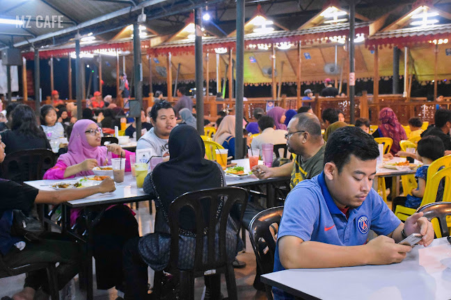 MZ Cafe Bangi, Jalan Utama, Kampung Dato Abu Bakar Baginda, 43650 Bandar Baru Bangi, Selangor