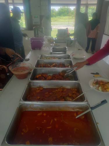 Opinii despre SELERA BERNAS TANJAQSURI în Chenderong Balai - Gastronomi dan perhotelan