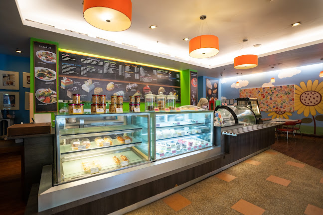 Opinii despre Muffinz Deli Cafe în Kota Kinabalu - Gastronomi dan perhotelan