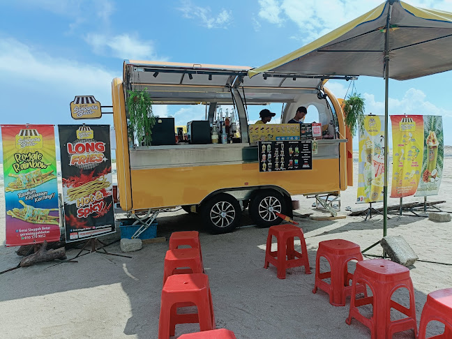 Gerai Singgoh Betor @MOZZARELLA CHEESE TARIK @LONG FRIES @PANTAI BATU BURUK - Gastronomi dan perhotelan