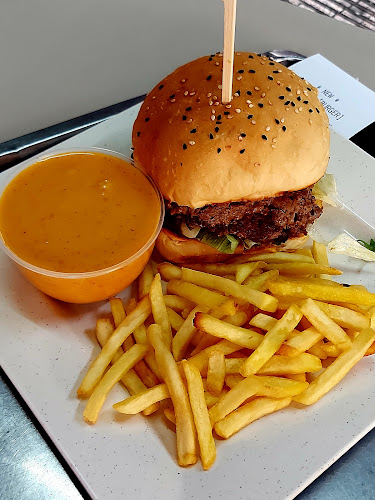 Comentarii opinii despre HungerBurg