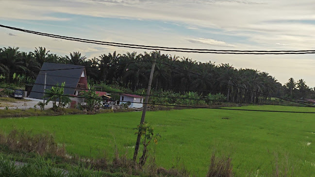 Selera Rumah Kayu • Teratak Hj Haron CB - Teluk Intan