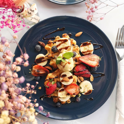 Breda Cafe - Gastronomi dan perhotelan