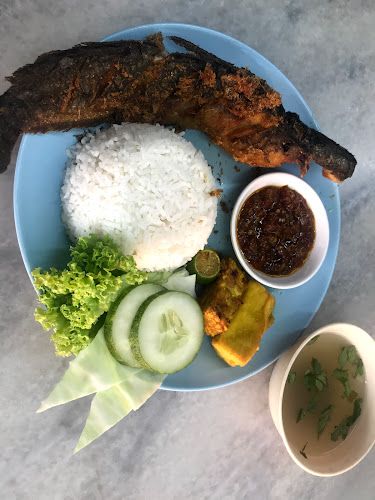 Restoran BMS Corner - Gastronomi dan perhotelan