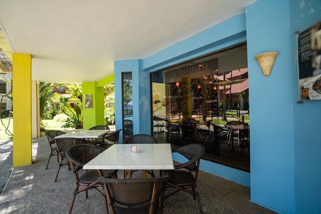 Muffinz Deli Cafe - Kota Kinabalu