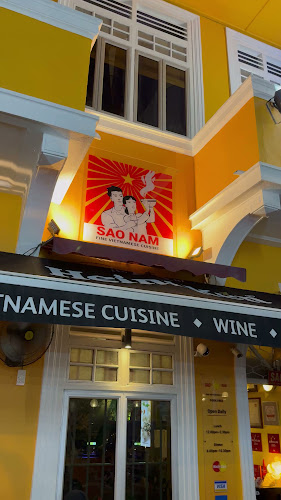 Sao Nam - Gastronomi dan perhotelan