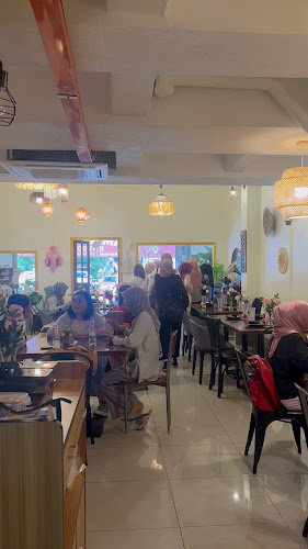 Comentarii opinii despre Makan Ngopi Coffee Shop & Restaurant