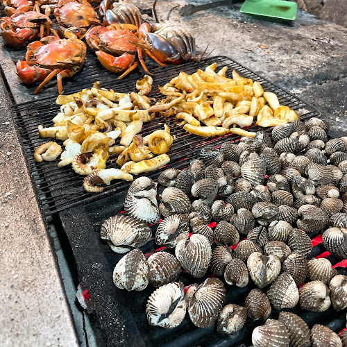 Veg Fish Farm Thai Restaurant - Gastronomi dan perhotelan