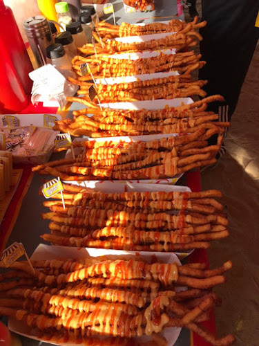 Gerai Singgoh Betor @MOZZARELLA CHEESE TARIK @LONG FRIES @PANTAI BATU BURUK - Gastronomi dan perhotelan