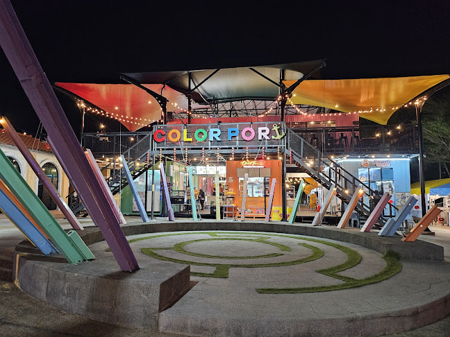 CP Poolside (Color Port) - Gastronomi dan perhotelan