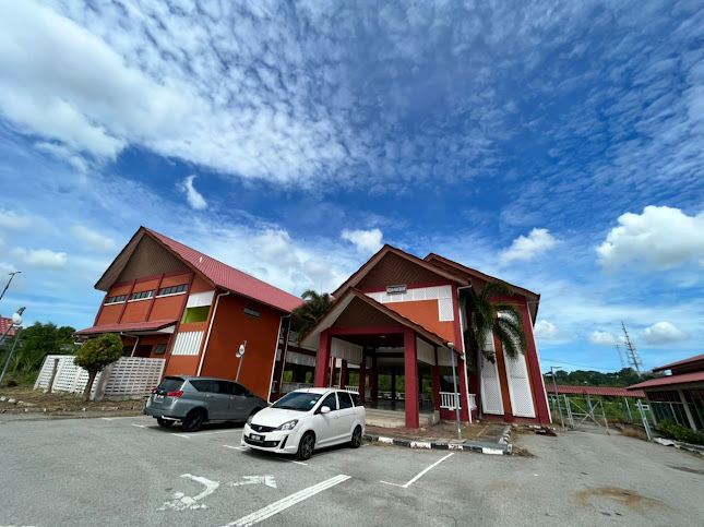 Opinii despre Ikhwan Seafood Restaurant în Kuala Selangor - Gastronomi dan perhotelan