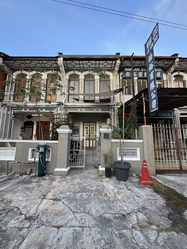 The Nest Cocktail Bar - Gastronomi dan perhotelan