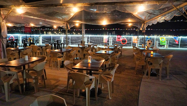 Opinii despre CP Poolside (Color Port) în Gelugor - Gastronomi dan perhotelan