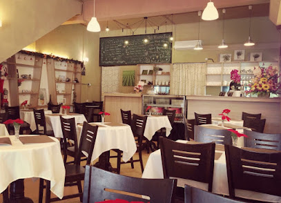 TWT cafe Tea Warmer Treat