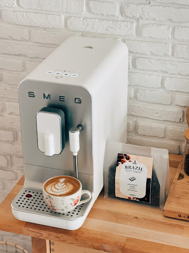 Opinii despre Coffee Clubhouse by Union Motors în Kuala Terengganu - Gastronomi dan perhotelan