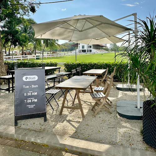 Opinii despre Ekues Cabin Cafe în Putrajaya - Gastronomi dan perhotelan