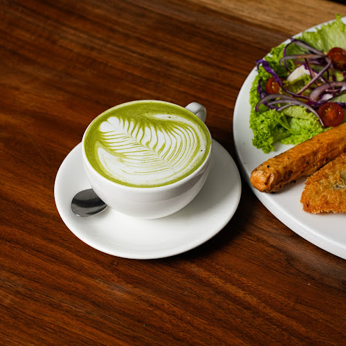 Walnut Cafe & Bar - Puchong