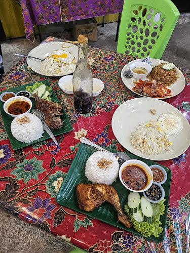 Comentarii opinii despre Dapur Gerabak Western