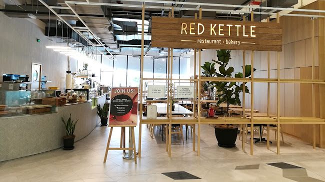 RED KETTLE @ THE STARLING MALL