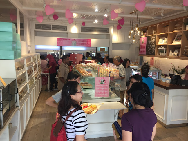 144-146, Jalan Taming Sari, 34000 Taiping, Perak