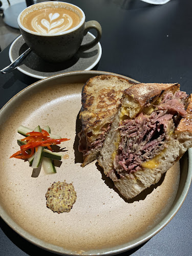 Bunga & Gula Jalan Campbell - Gastronomi dan perhotelan