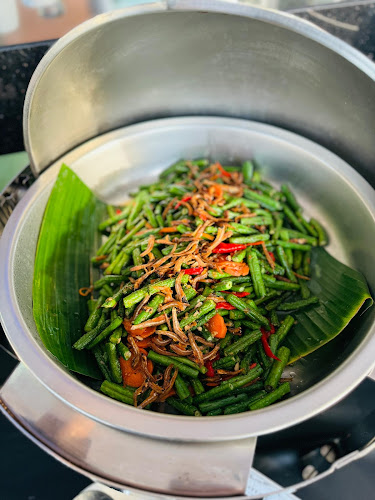 THE NATIVE CAFE (Inside Hotel N5) , HOTEL N5 1 JALAN PINTAS, PENAMPANG PENAMPANG, 88300 Kota Kinabalu, Sabah