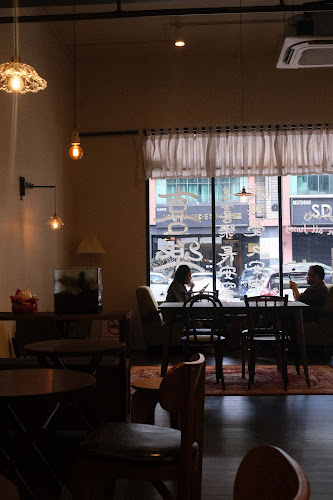 18, Jln Molek 1/5C, Taman Molek, 81100 Johor Bahru, Johor Darul Ta'zim