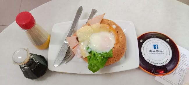 Olive Baker - Gastronomi dan perhotelan