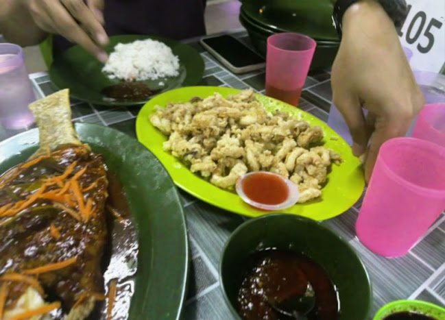Ikan Bakar Segar Hj Musa / Akmal Bahari
