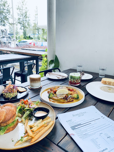 4,Ground Floor.No, 3, Jln KSB 3, TAMAN Kota Syahbandar, 75200 Malacca