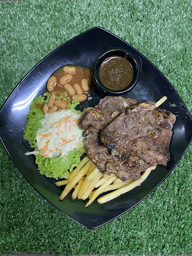 LOT 3, BAZAR WAKAF, Masjid Hajjah Mominbi Ahmad Angullia, Jalan Pendekar 18, Taman Ungku Tun Aminah, 81300 Johor Bahru, Johor Darul Ta'zim