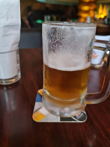 D'Junction - Gastronomi dan perhotelan