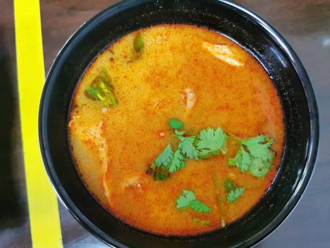 Comentarii opinii despre Restoran Warinee Tom Yam