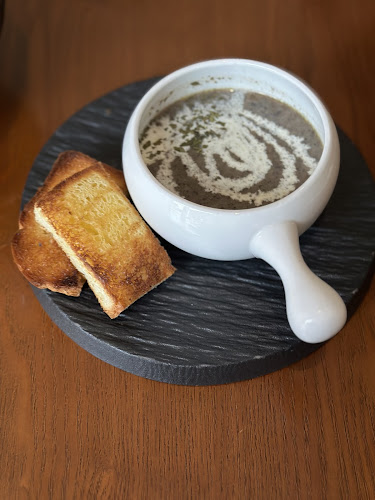 Comentarii opinii despre The Palm Cafe & Bistro