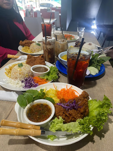 21, Jalan PPMP 10, Jalan Manjung Point 4/6, Seksyen 4, 32040 Seri Manjung, Perak