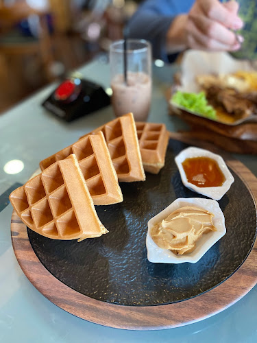 Comentarii opinii despre Teak cafe