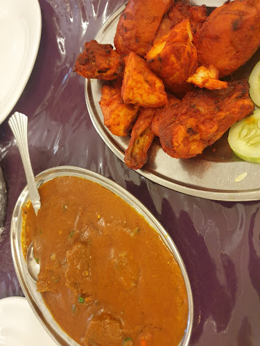 Restaurant D' Tandoori House - Gastronomi dan perhotelan