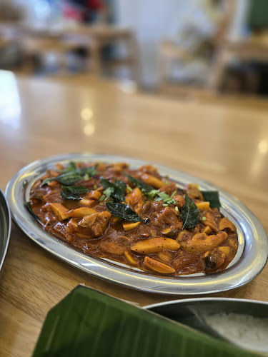 Opinii despre Rempah Ratus - Banana Leaf Cafe with South Indian Cuisine (Indian Restaurant, Banana Leaf Rice, Briyani, Claypot and Curry) în George Town - Gastronomi dan perhotelan