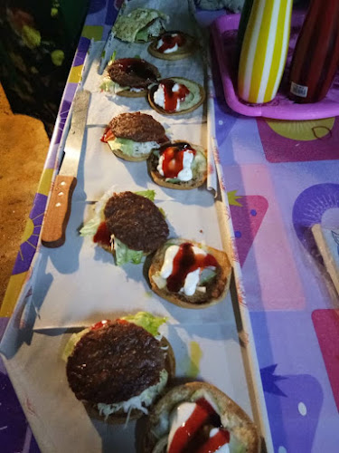 Medan Selera Kg Raja (Kak Ayu) - Gastronomi dan perhotelan