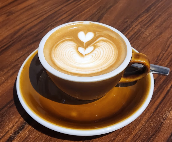 The Replacement - Lodge & Kitchen